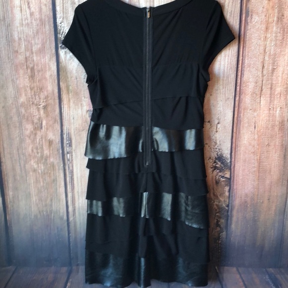 LAUNDRY by Shelli Segal Dress Size 8 Ruffled Layers Faux Leather Cap Sleeves - Picture 4 of 8